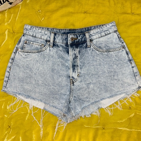 & Denim Short Cheeky Size 10 Curvy Fit Jean Shorts - Picture 1 of 14
